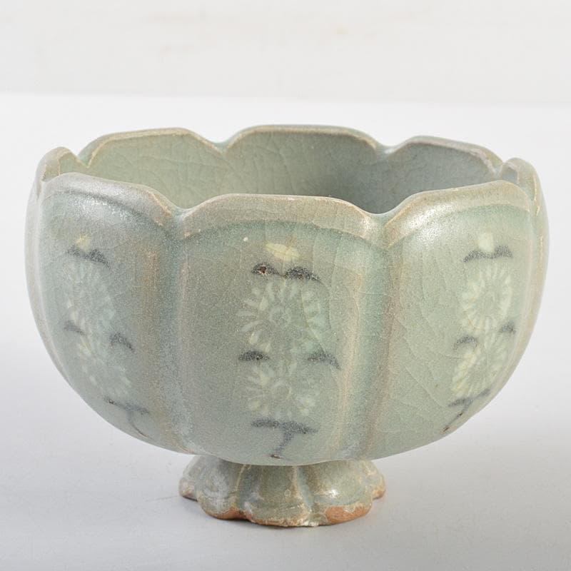 朝鮮美術　韓国　高麗青磁　象嵌花文　輪花碗　V　R7162