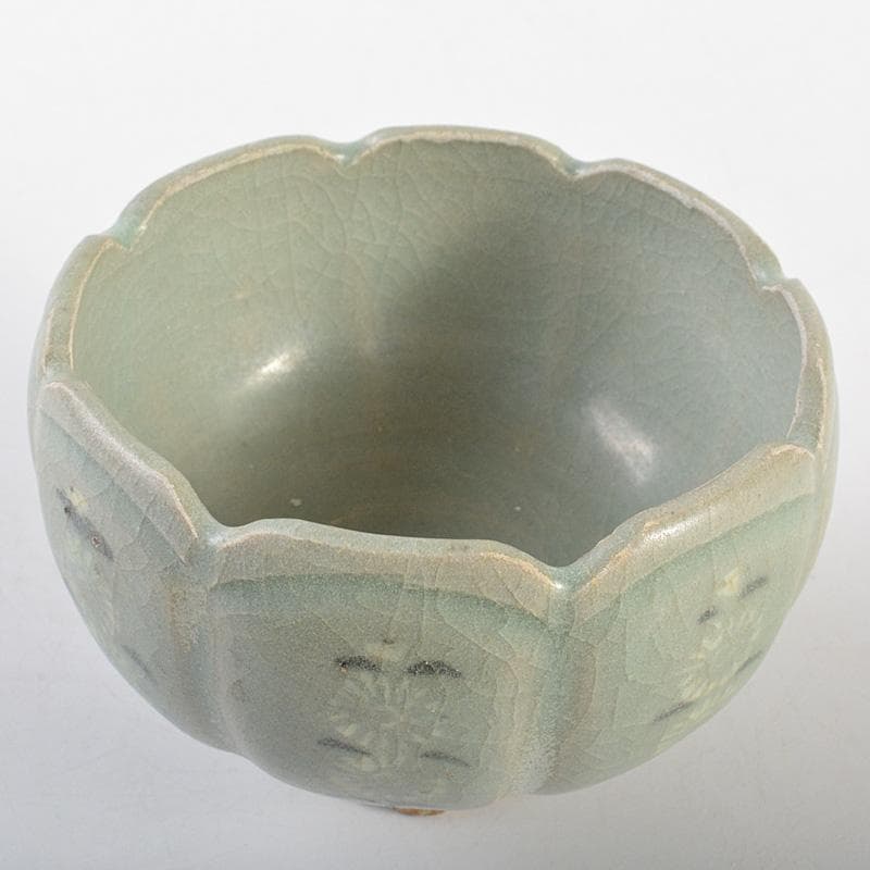 朝鮮美術　韓国　高麗青磁　象嵌花文　輪花碗　V　R7162