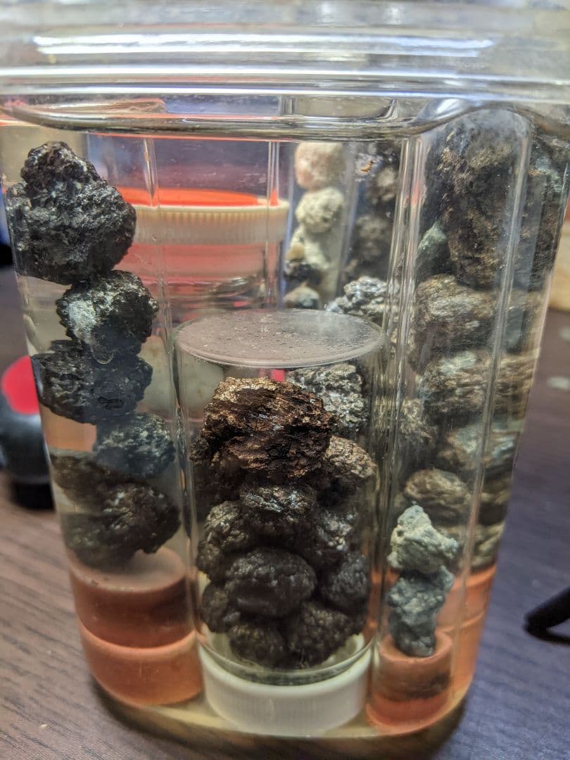 金平糖石（自然砒）（参考）