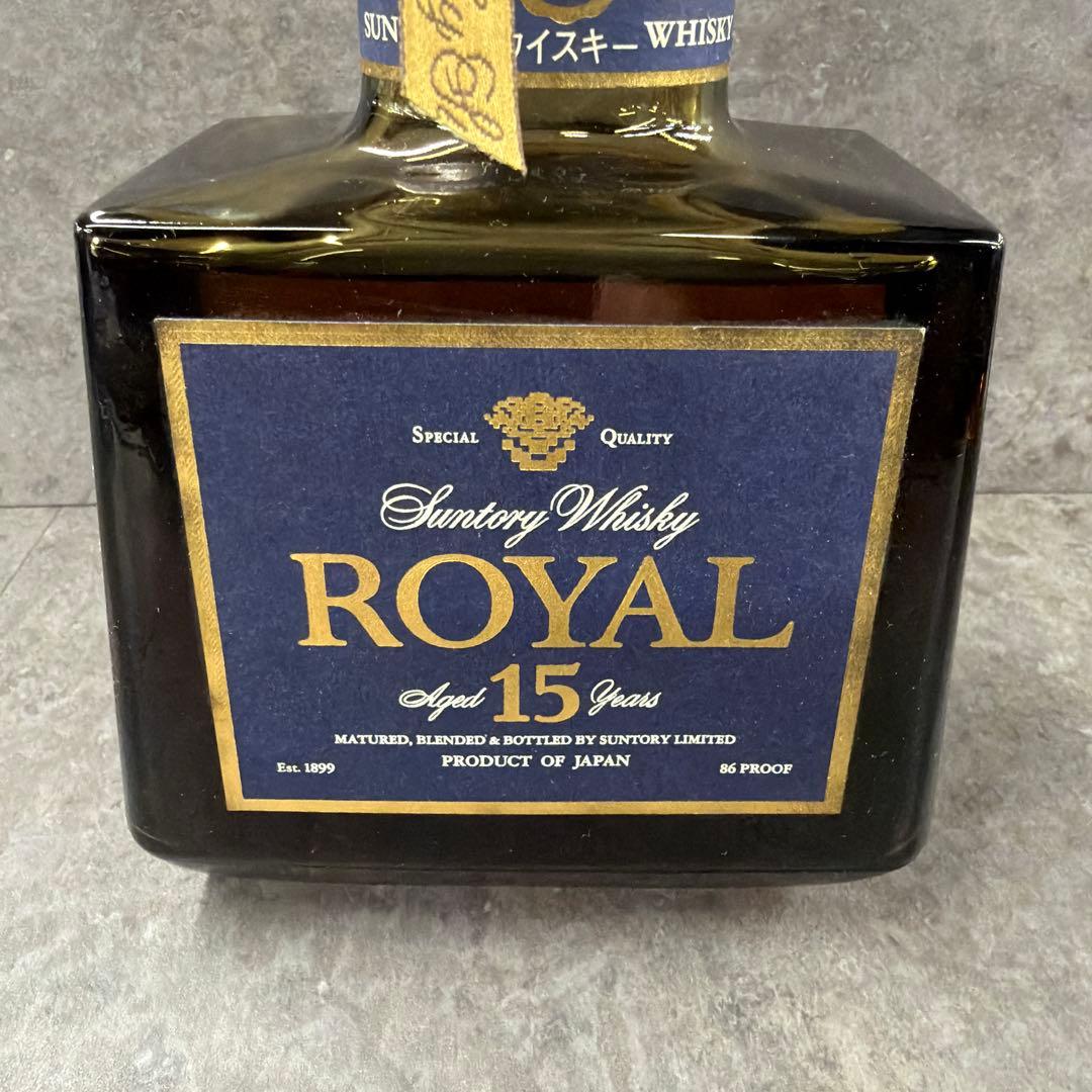 サントリー　ウイスキー　ローヤル　プレミアム15年　700ml