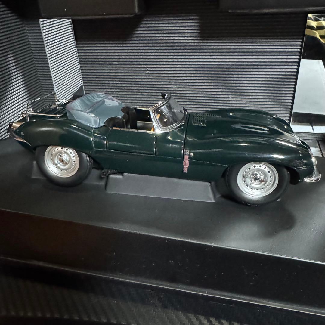 絶版 未展示品 オートアート1/18 ジャガー XK-SS グリーン