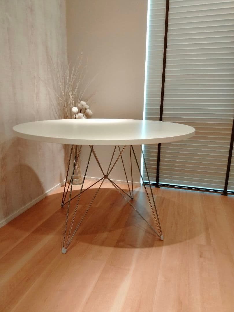 (値下げ中)円形ホワイトダイニングテーブル 直径120cm