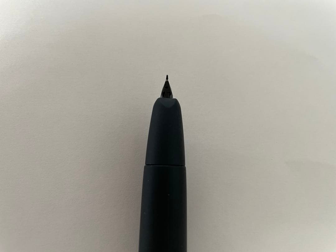 パイロット　万年筆　キャップレス　マットブラック　細字　FC-18SR-BM-F