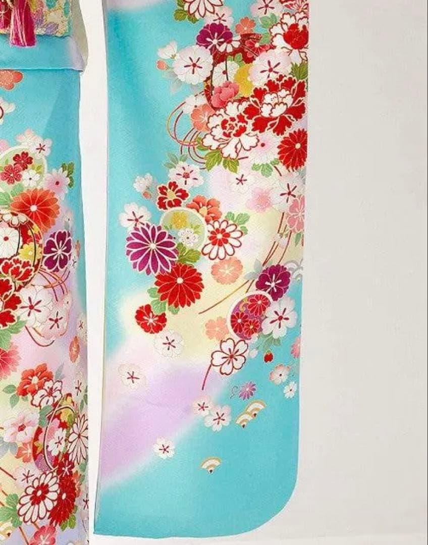 振袖 身長150-165cm 水色　可愛らしい花々　正絹