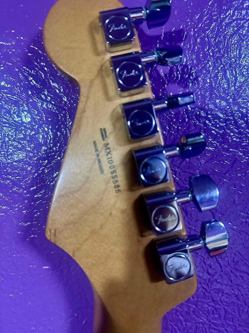 Fender Stratocaster メタリックブルー