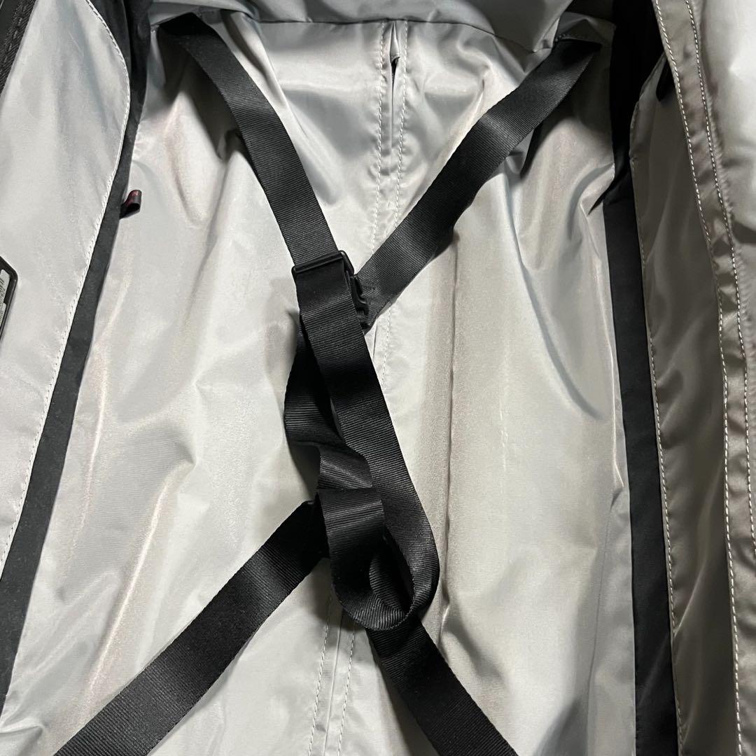 TUMI スーツケース TSAロック　機内持ち込み ブラック　28000D