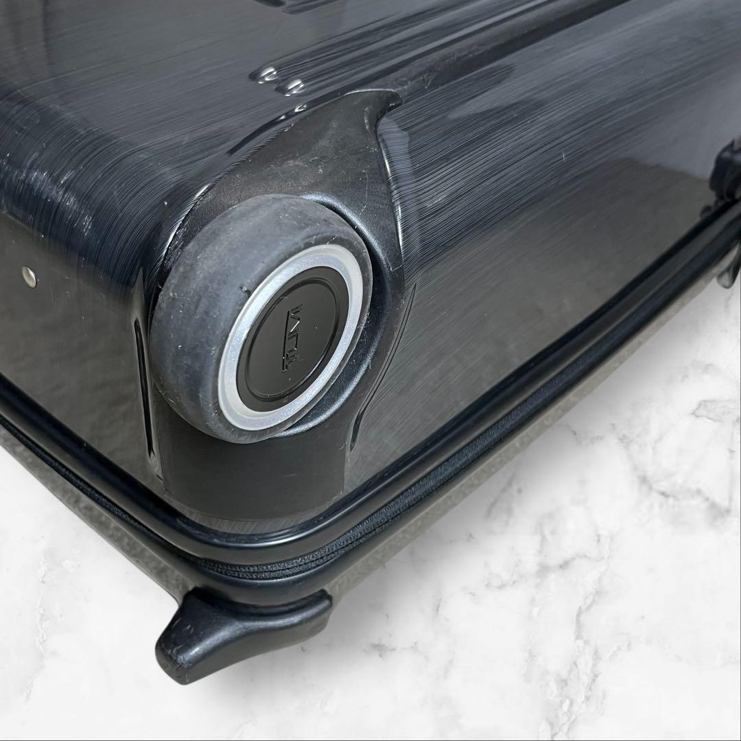 TUMI スーツケース TSAロック　機内持ち込み ブラック　28000D