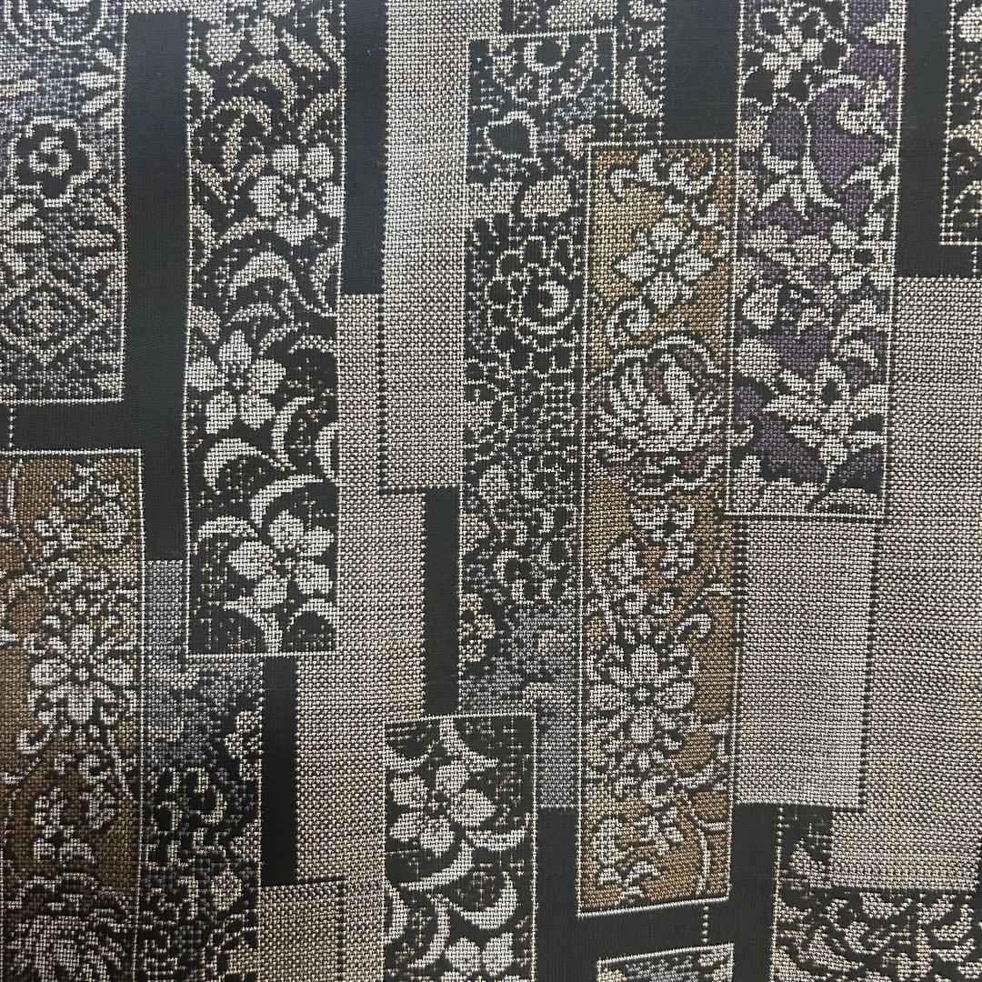 未使用品　細かな絣り！　モダン　花更紗柄　本場泥大島紬　９マルキ　着物　５１８