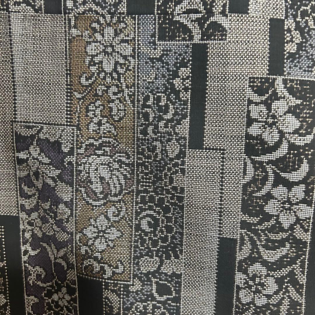 未使用品　細かな絣り！　モダン　花更紗柄　本場泥大島紬　９マルキ　着物　５１８