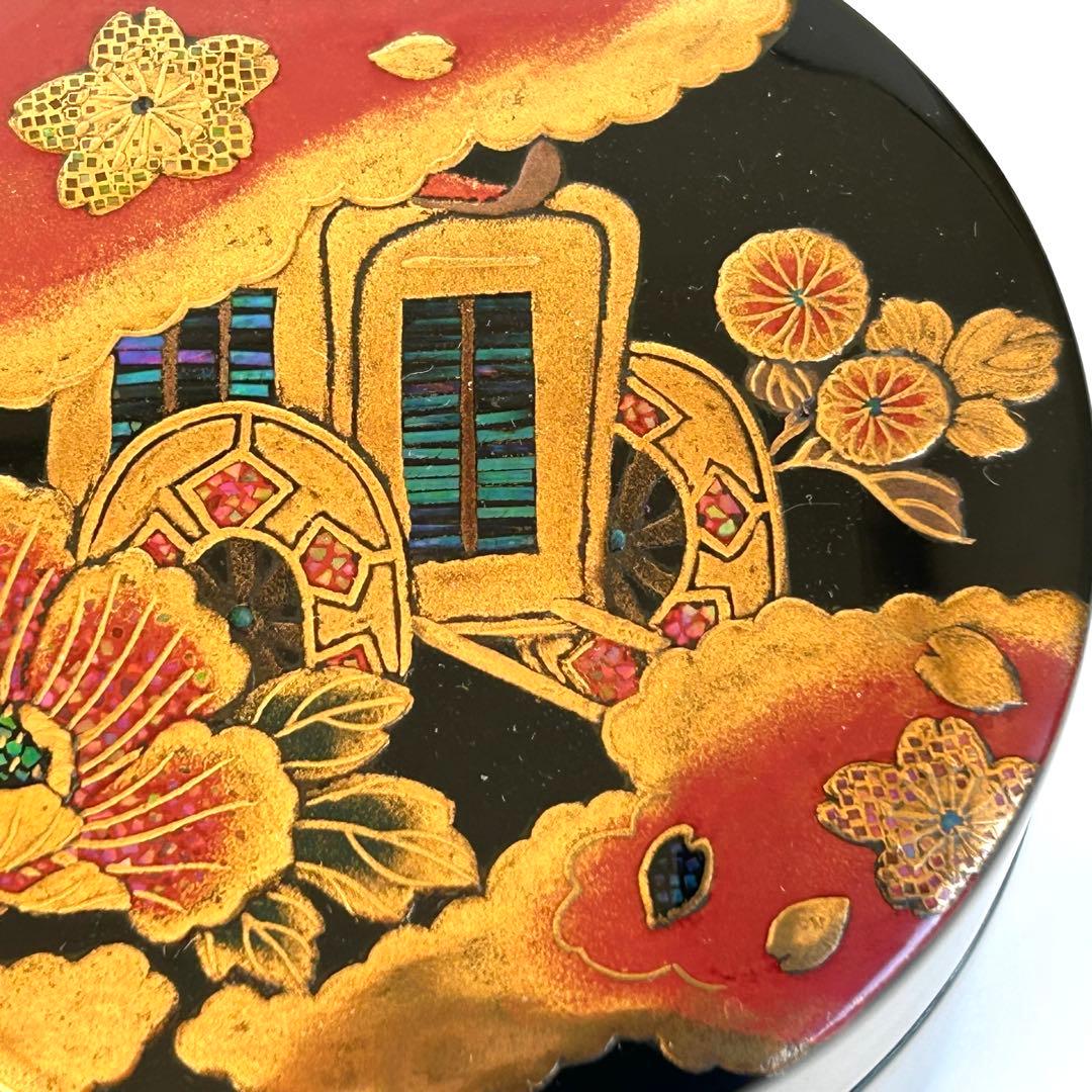 【美品.希少】漆器　茶筒　茶器　茶道具　木製　漆塗 蒔絵　螺鈿 御所車 小