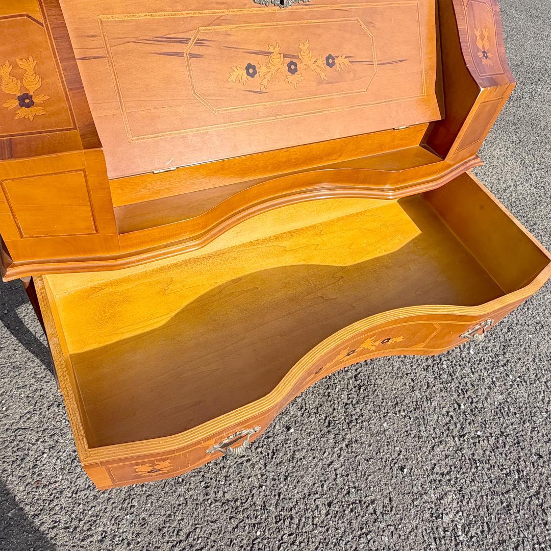 ライティングビューロー 猫脚 イタリア製 鍵付き 象嵌 アンティーク チェスト