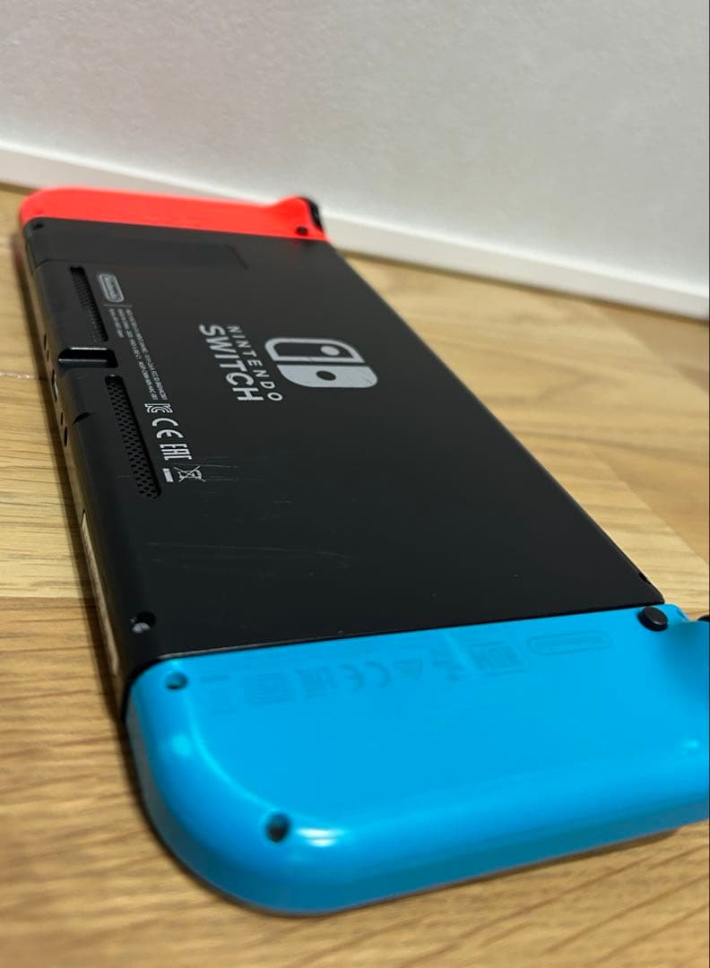 Nintendo Switch 本体 + マイク付き＋ケース付