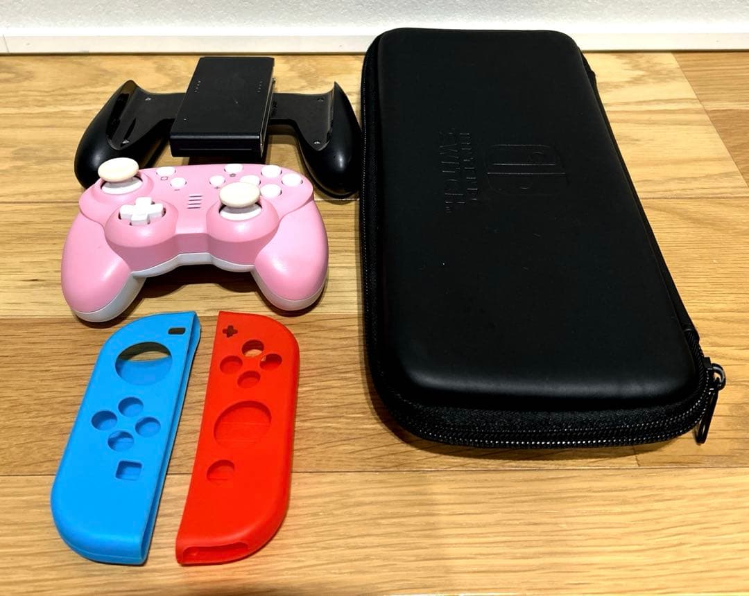 Nintendo Switch 本体 + マイク付き＋ケース付