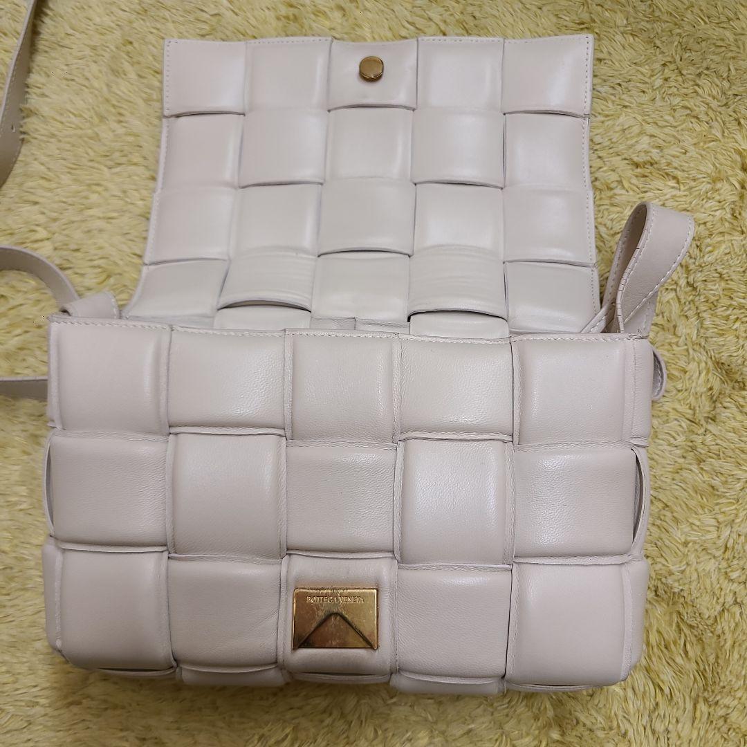 BOTTEGA VENETA パデットカセット　正規品※汚れ使用感あり