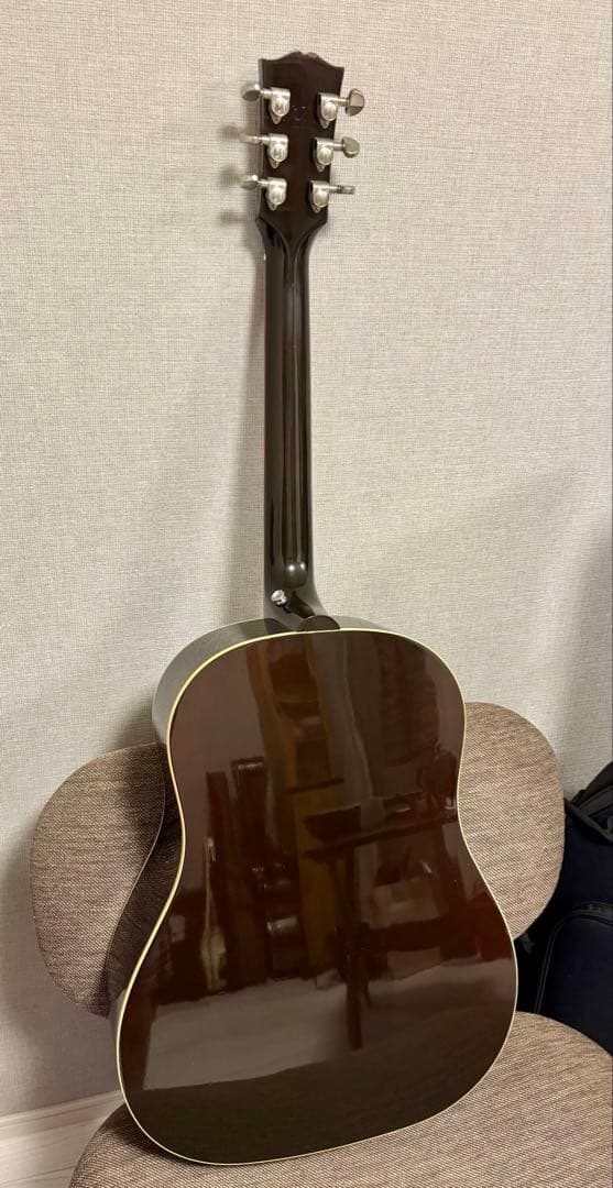 Gibson J-45スタンダード+ セミハードケース付　年末年始セール
