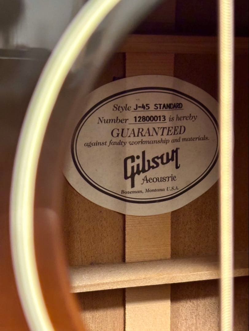 Gibson J-45スタンダード+ セミハードケース付　年末年始セール