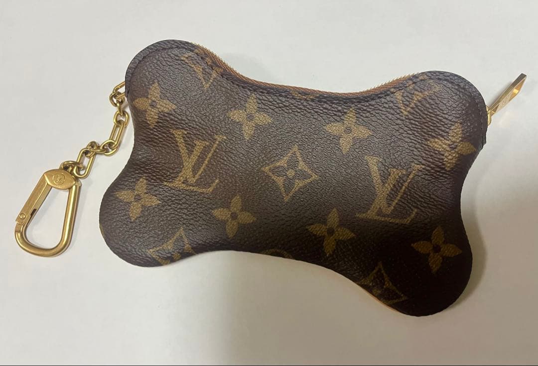 【新品】ルイヴィトン ポーチ モノグラム ボーン キーポーチ