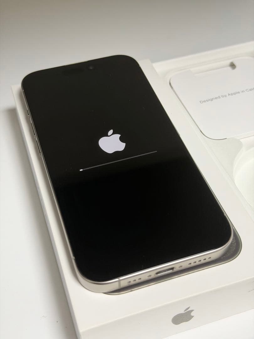 【送料込み】 iPhone15 Pro 256GB 美品