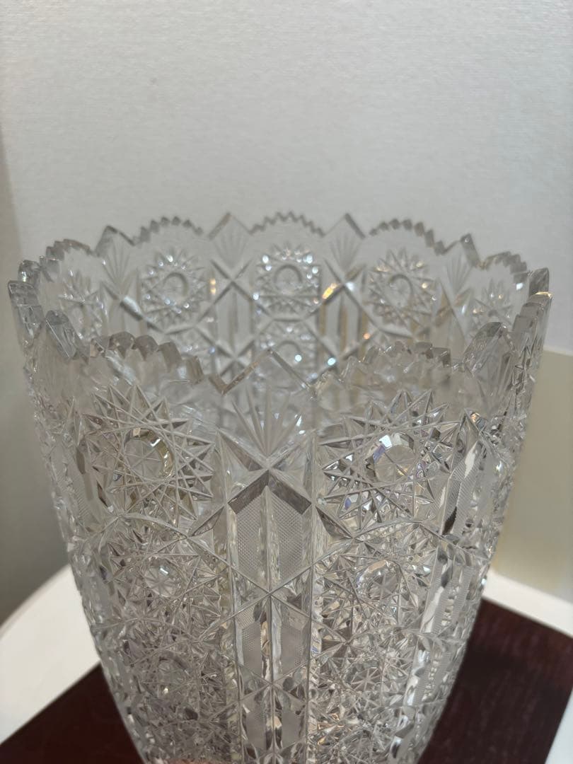 高さ35センチ　特大のクリスタル花瓶　美しいカット