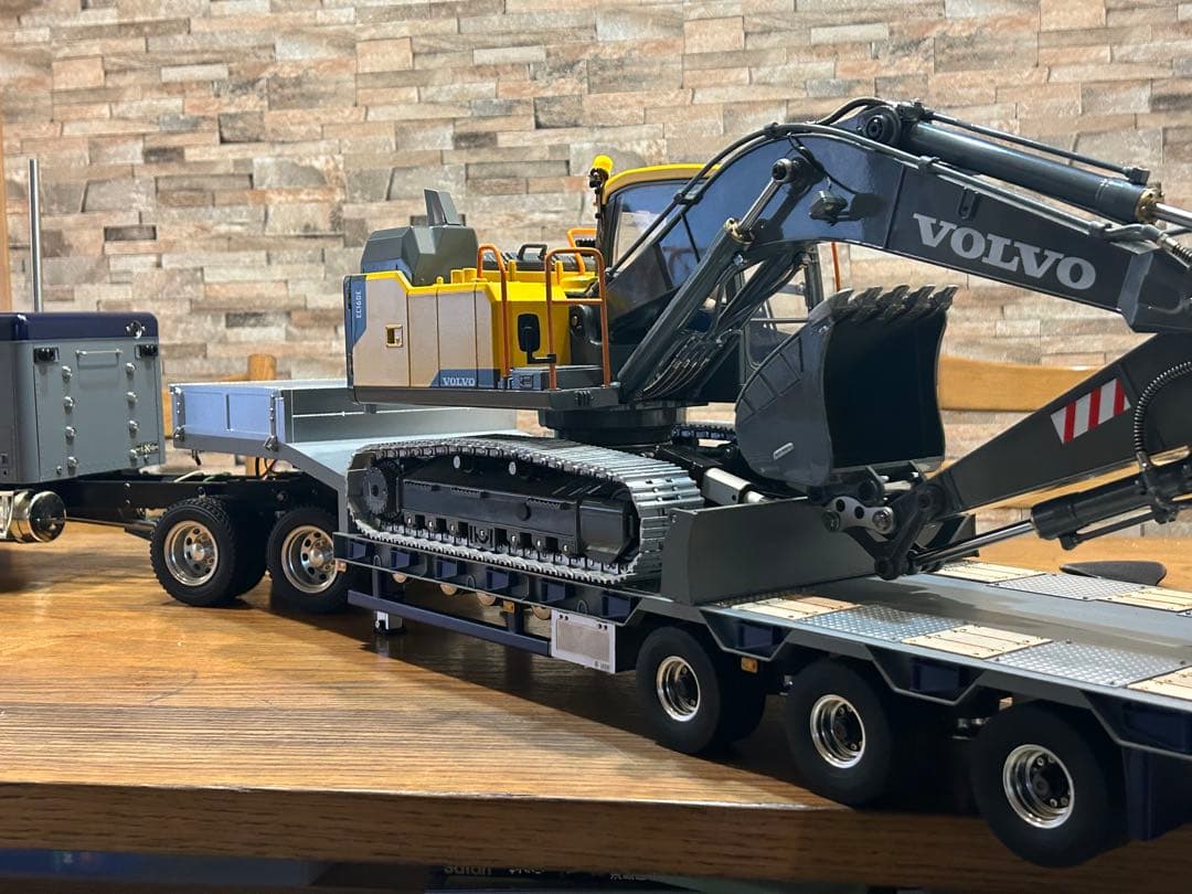 タミヤ1/14 低床重トレーラー フルメタル 油圧