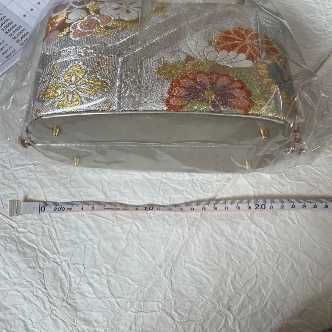 ぴよこ豆です。 バックと草履のセット　未使用品です。