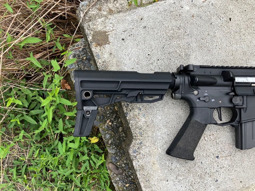 東京マルイ製ガスブローバックマシンガン　MTR-16 シルバー　中古　M4MWS