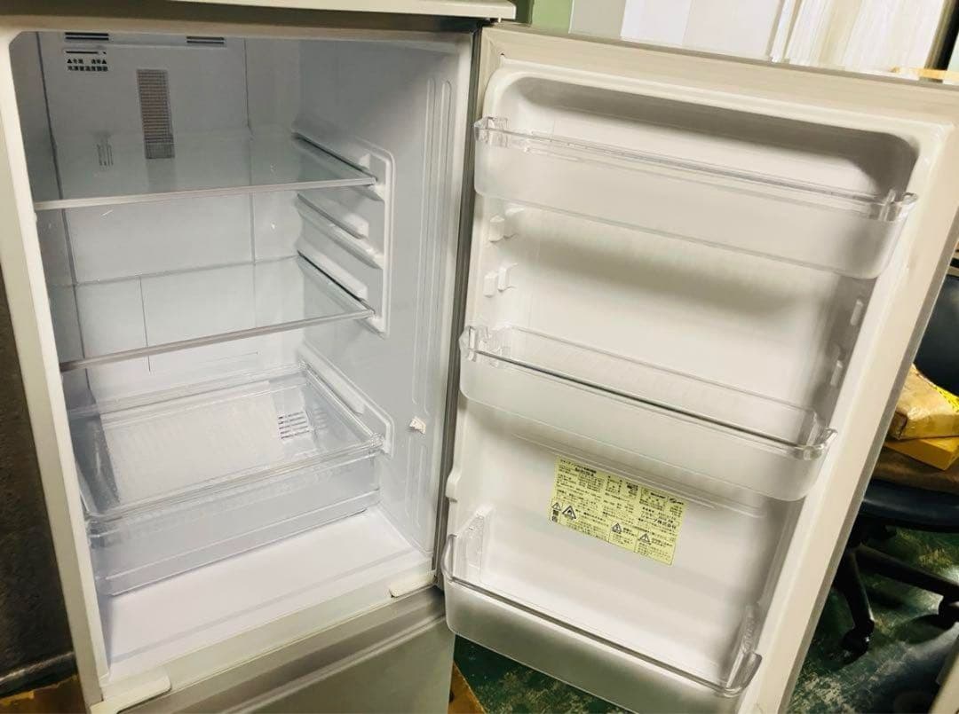 シャープ 冷凍冷蔵庫 (167L どっちもドア) 2ドア SJ-D17D-S