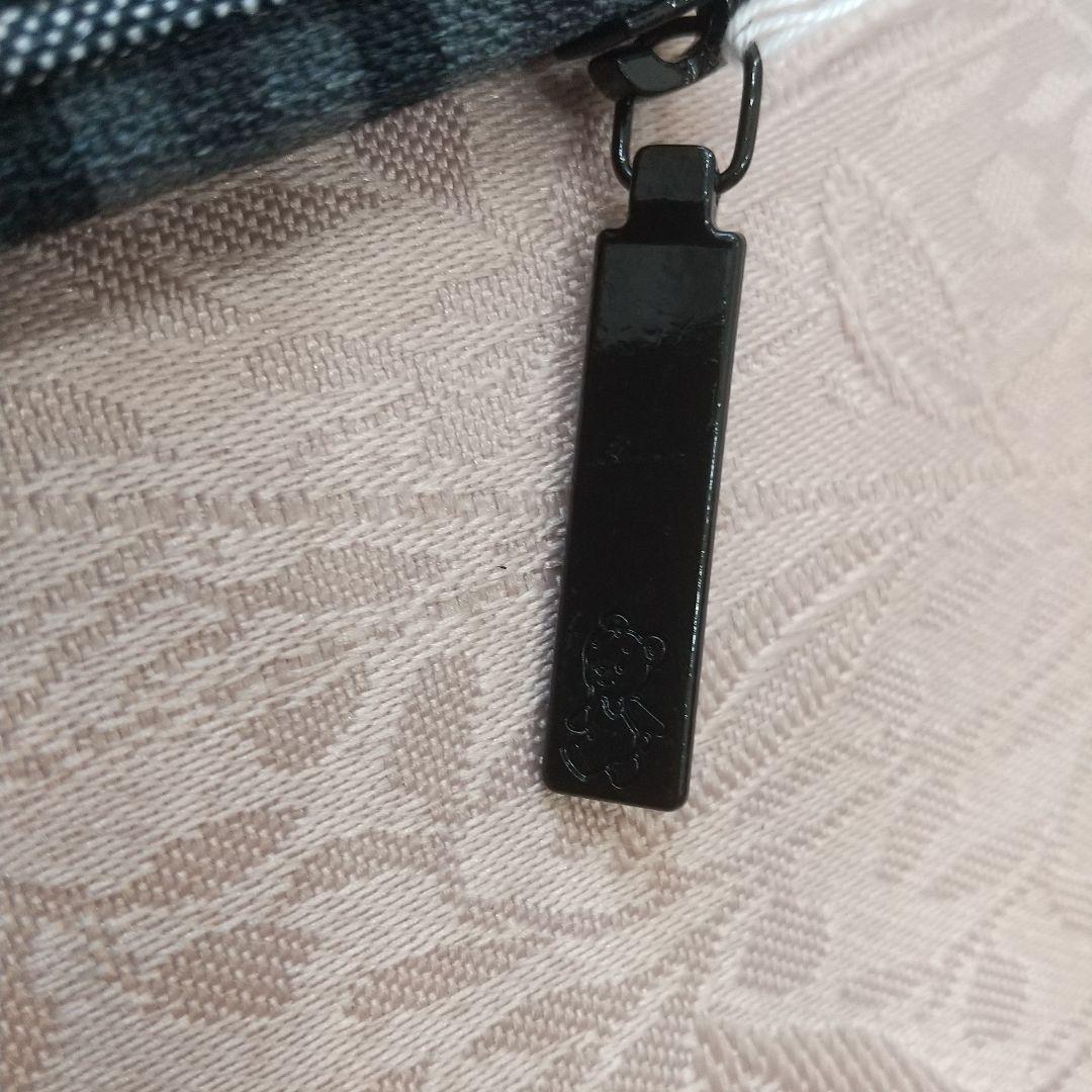 週末限定価格、ファミリア ポーチ ファミリアショー限定 新品未使用