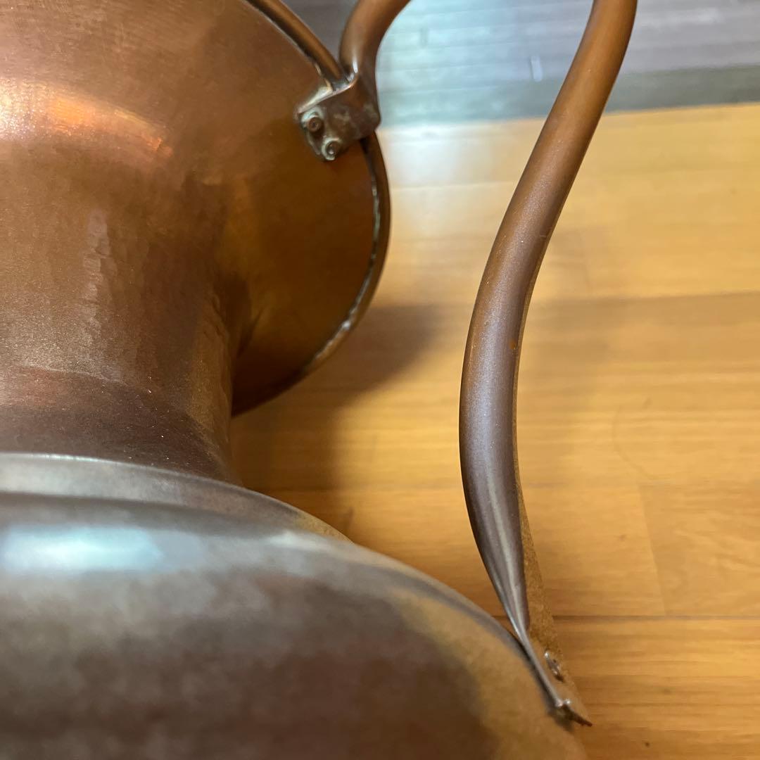 シルバー 金属製 花瓶