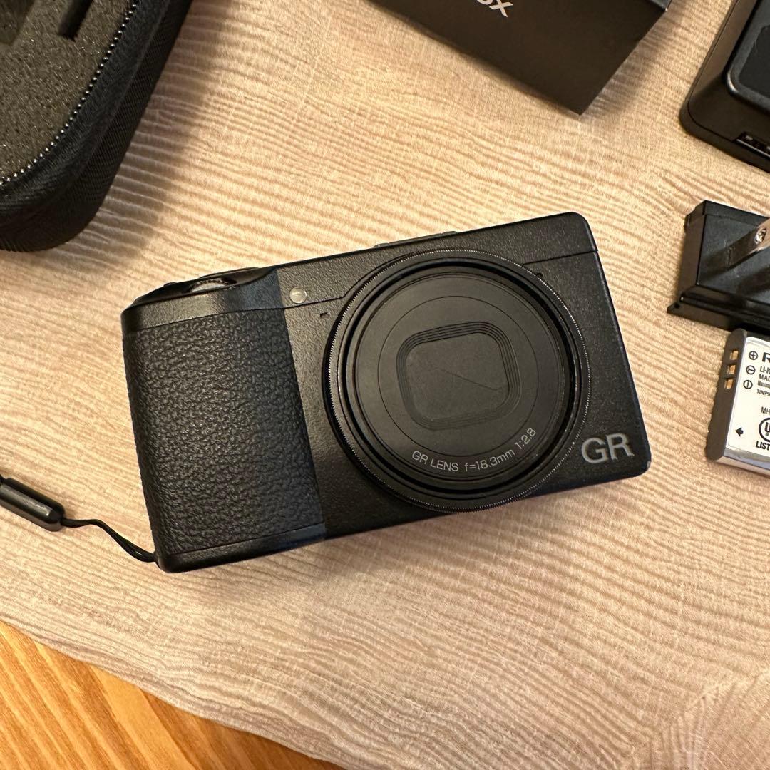 (かっちゃんさん専用)RICOH GR III コンパクトデジタルカメラ