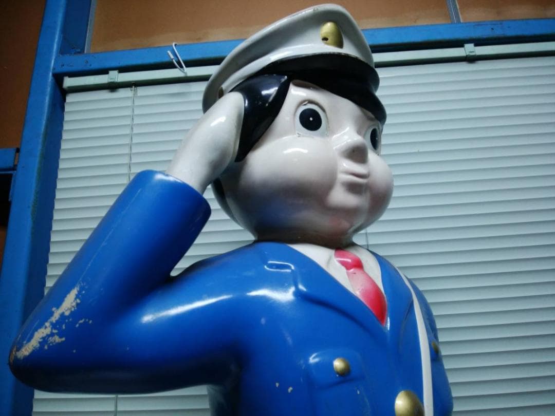 昭和30年代【レア】当時物☆横断歩道を守り続けた☆おまわりさん高さ1m20cm