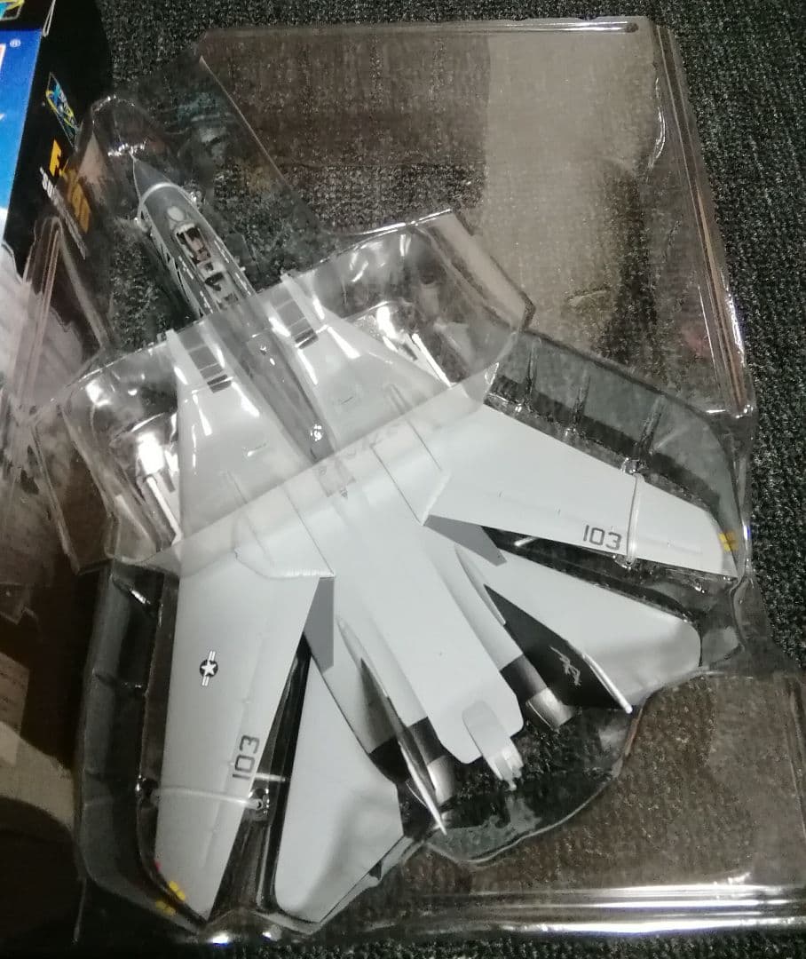 F14B＆Dトムキャット1/72塗装済完成品模型２機セット新品(イージーモデル)