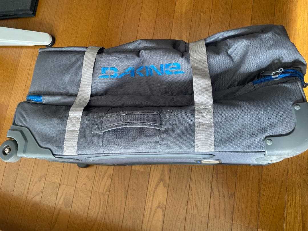DAKINE グレー キャリーカートバッグ