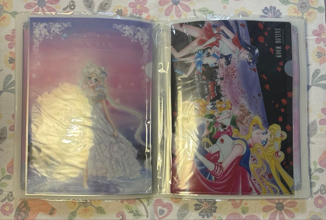 セーラームーン展　クリアファイルホルダー　クリアファイル2枚付き　+ファイル5枚