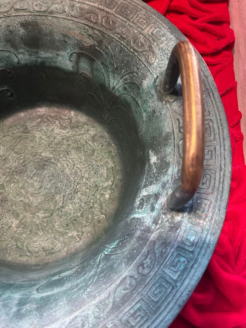 青銅　　春雷驚龍鍋