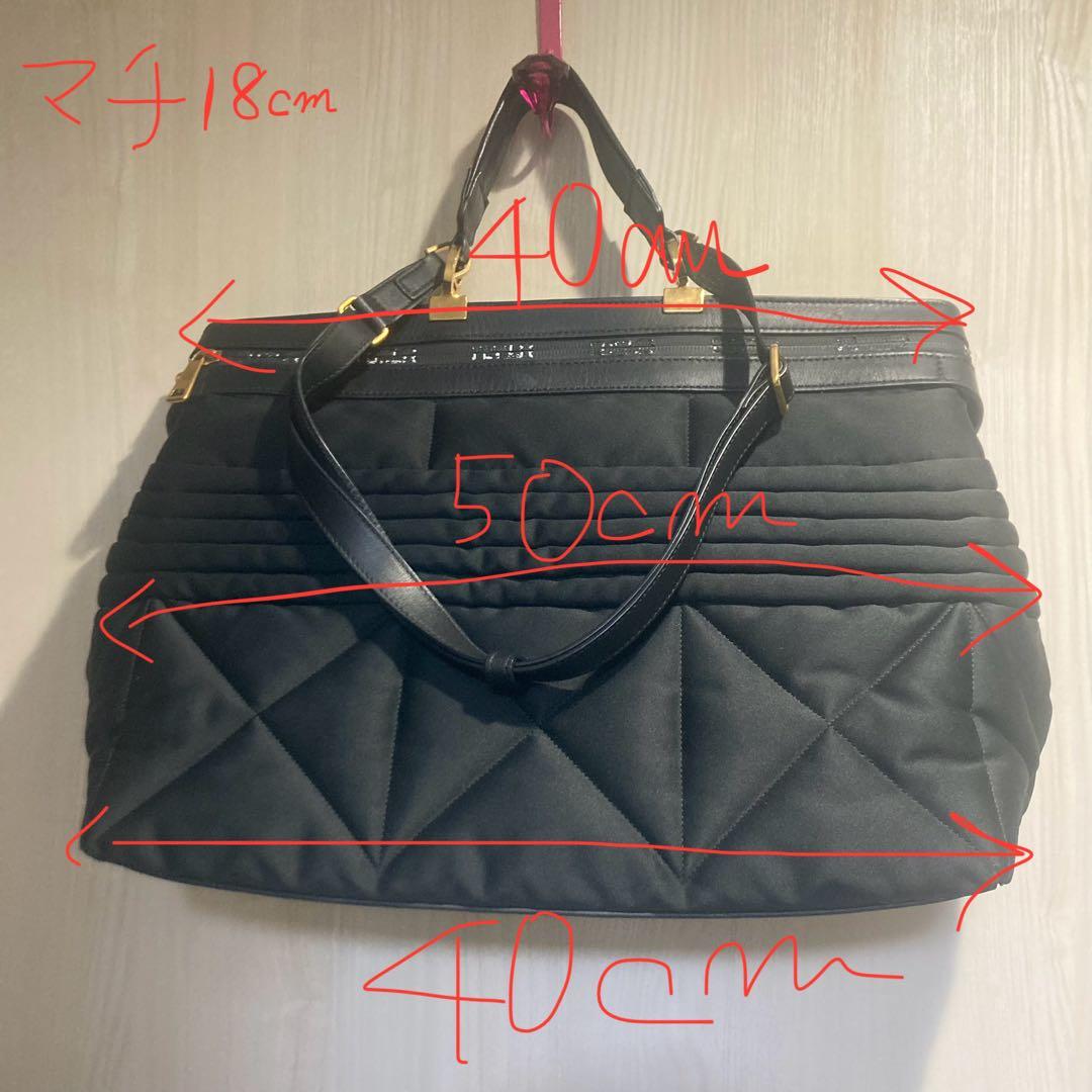 FURLA 黒 キルティング ナイロン バッグ