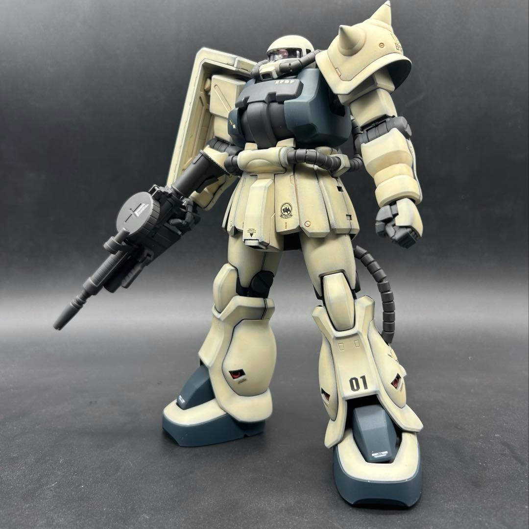 ガンプラ塗装済完成品 MGザクIIF2型（連邦軍仕様）