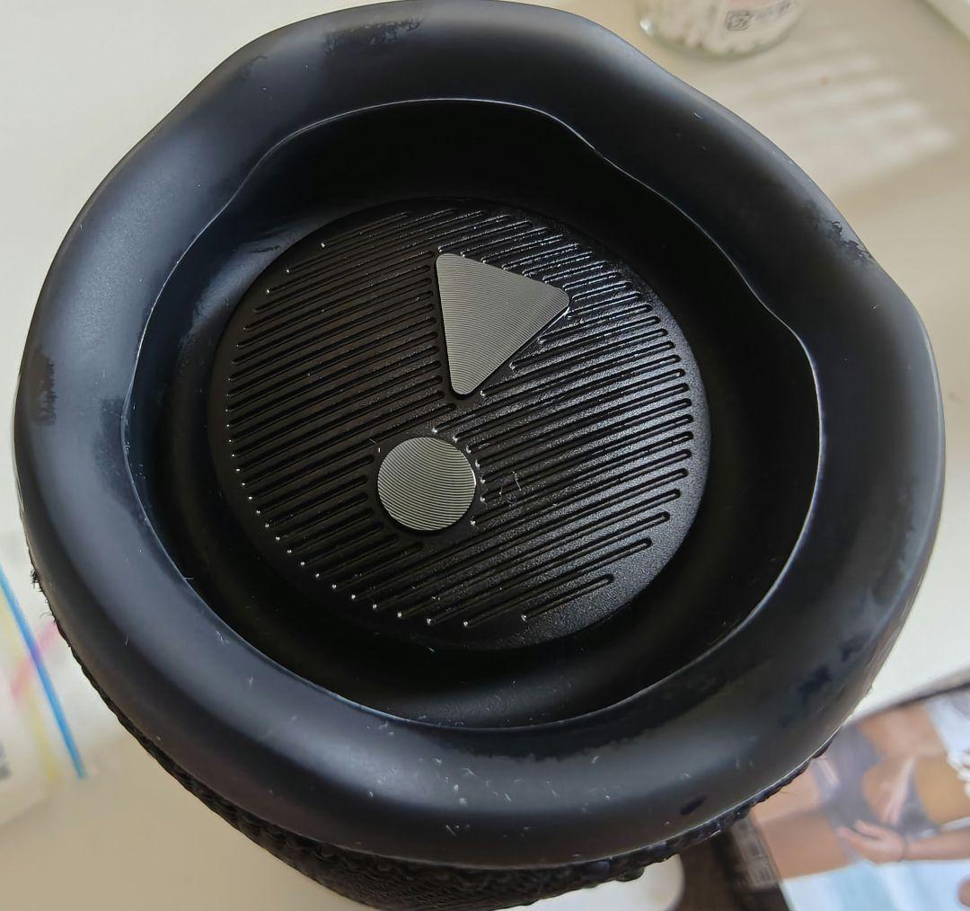 JBL FLIP 6 ワイヤレススピーカー　黒