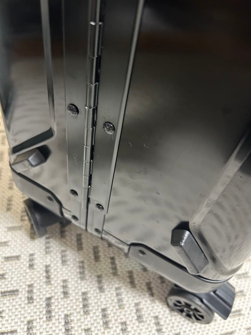 ゼロハリバートン アルミ 4輪 TSAロック ブラック