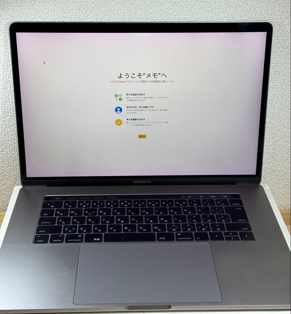 MacBook本体 MacBook Pro 15 2016 Touch Bar i7/16/250