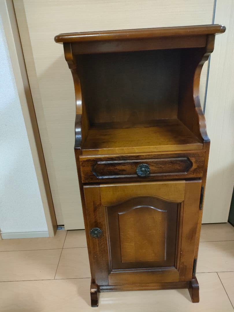 カリモク コロニアル 電話代 花台