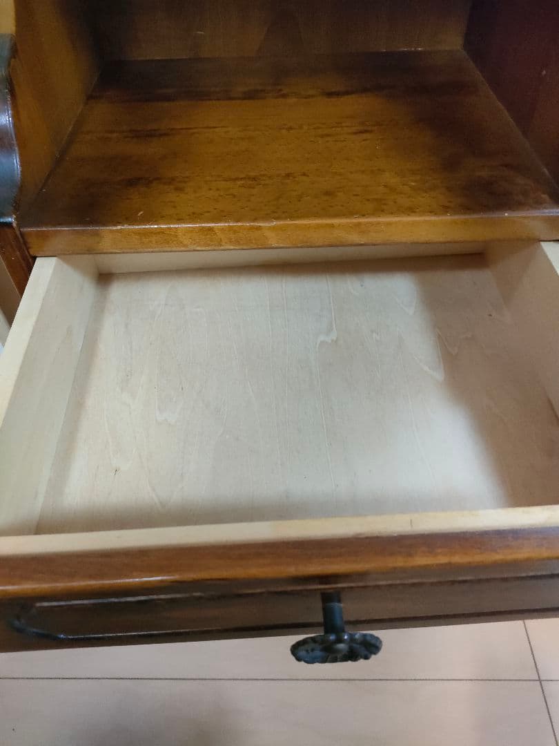 カリモク コロニアル 電話代 花台