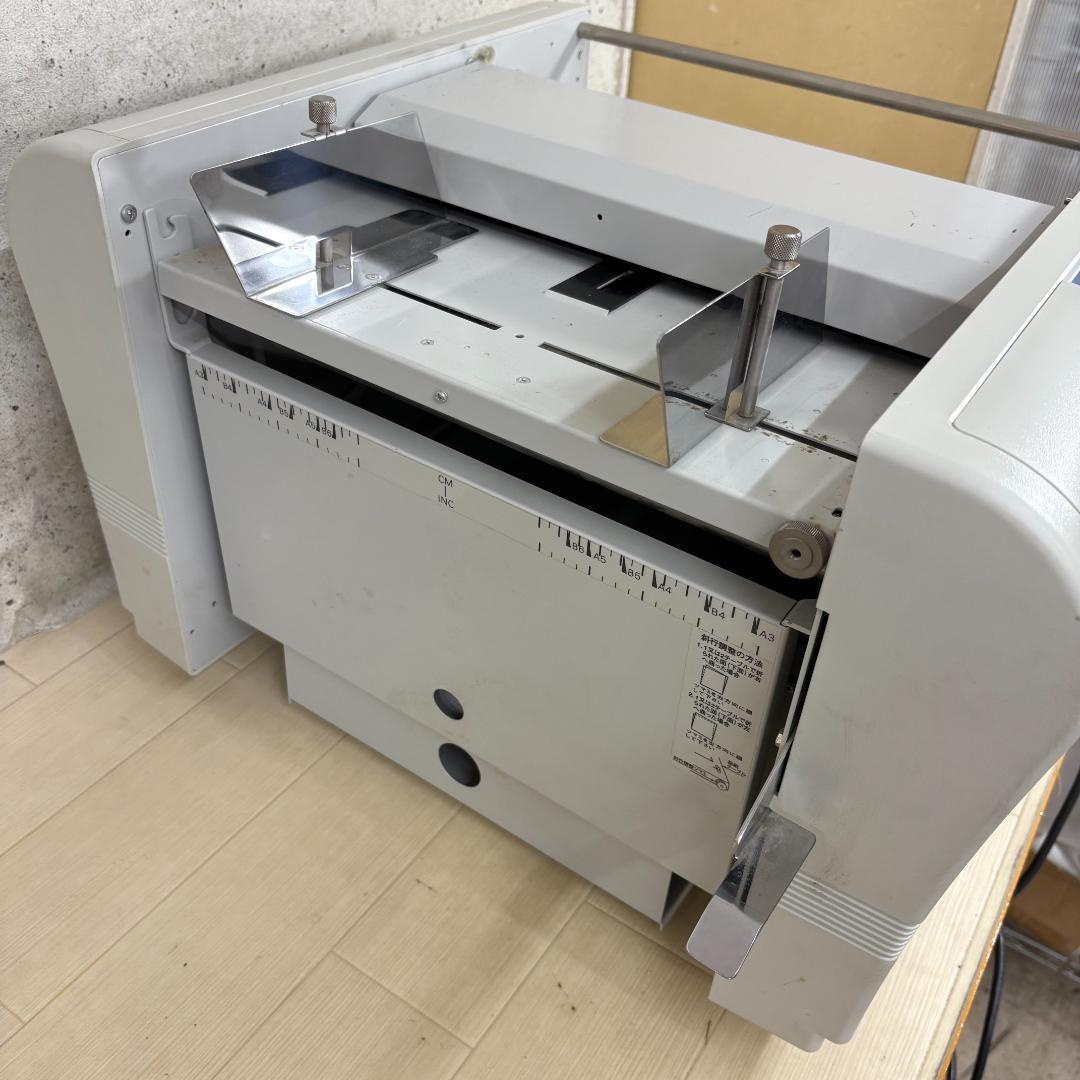 【50Hz専用】LION LF-811N 手動設定紙折機 2つ折りタイプ 折り機