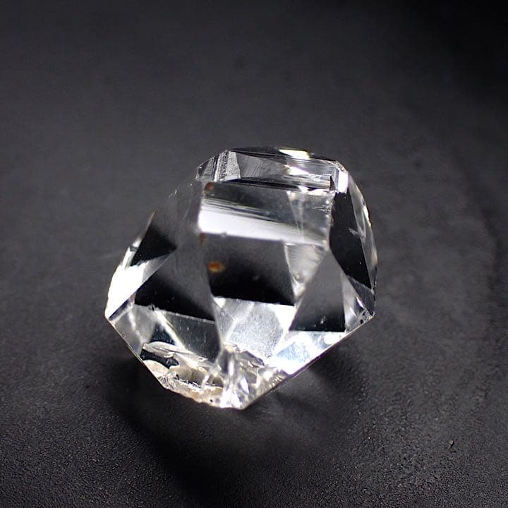 【パキスタン産】ダイヤモンドクォーツ