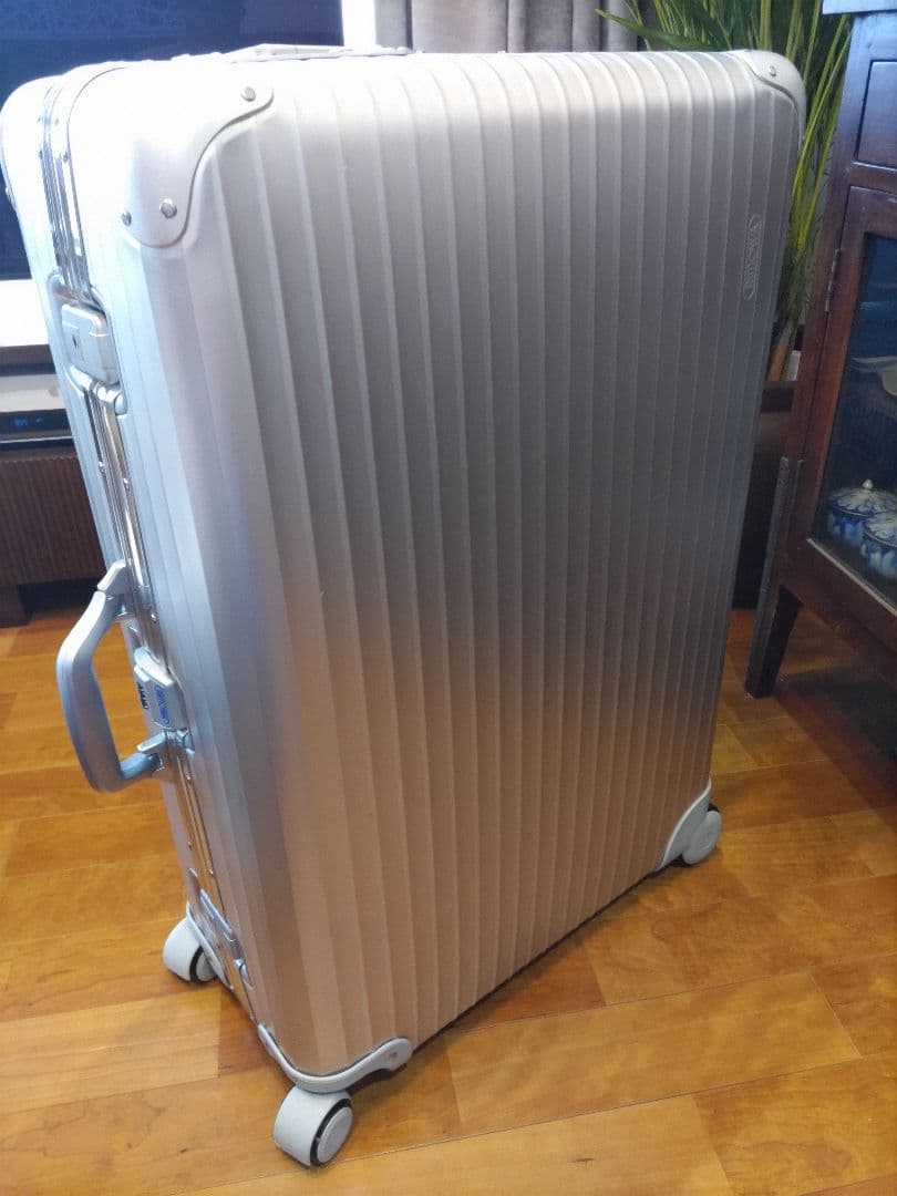 実使用無し【奇跡の超美品】■リモワ■トパーズ■銀ロゴ■104l■RIMOWA■