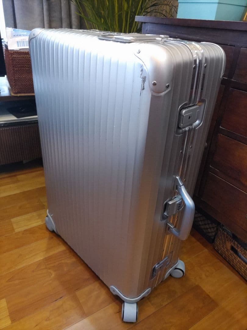 実使用無し【奇跡の超美品】■リモワ■トパーズ■銀ロゴ■104l■RIMOWA■