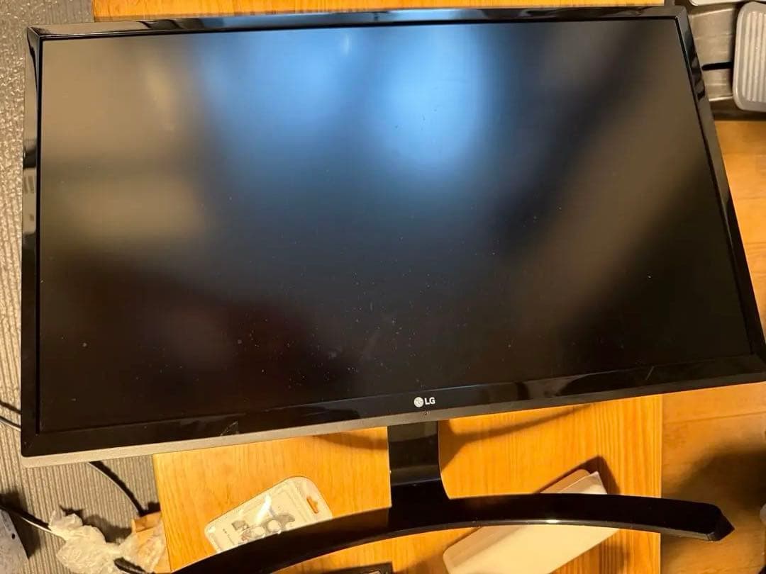 LG 4UD58-B 23.8インチ/4K(3840×2160)/IPS 非光沢