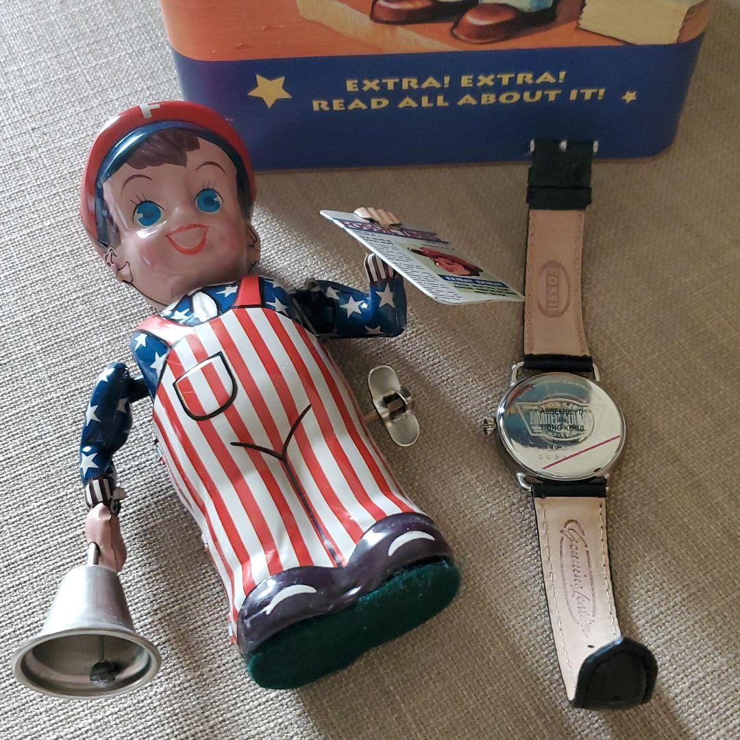 FOSSIL NEWS BOY 時計　ブリキ人形