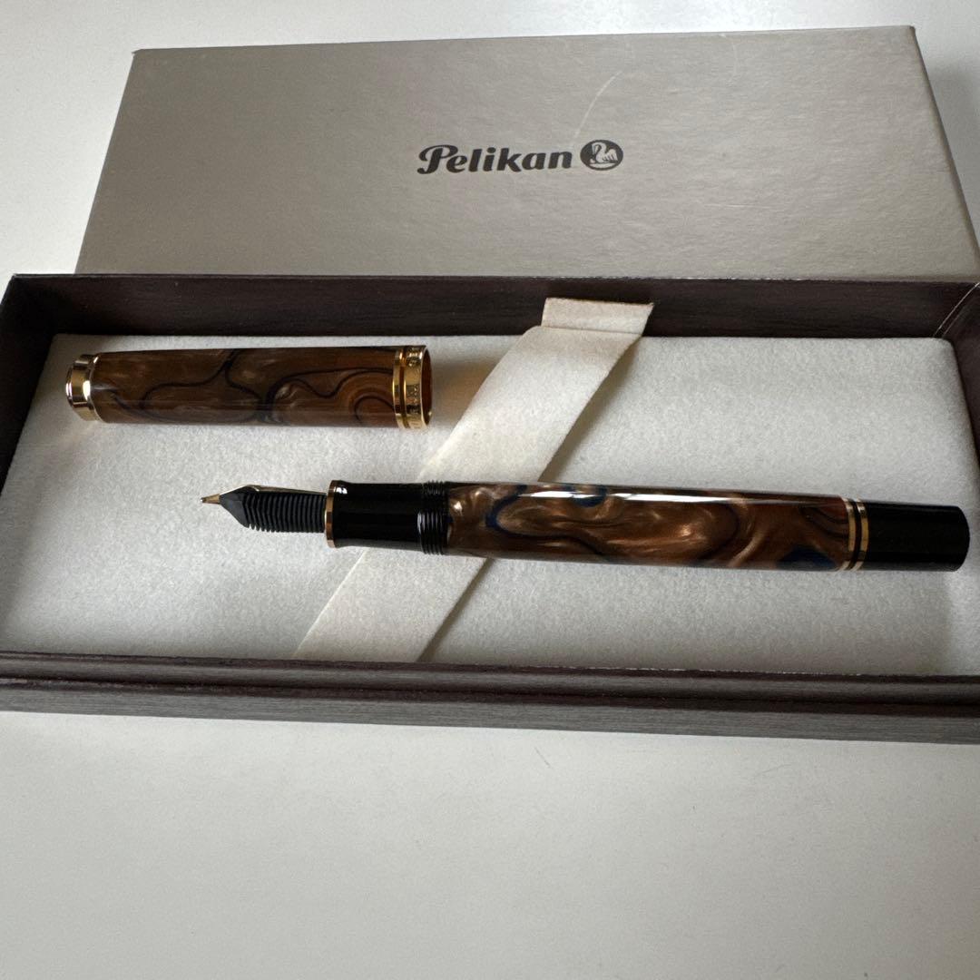 ペリカン スーベレーン M800 万年筆　グランプラス Ｍニブ 中字