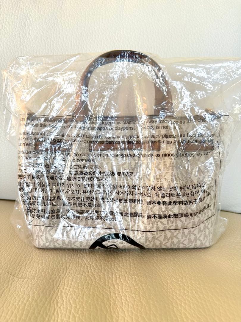 【新品未使用】マイケルコースハンドバッグ　ショルダーバッグ　バニラ　シグネチャー